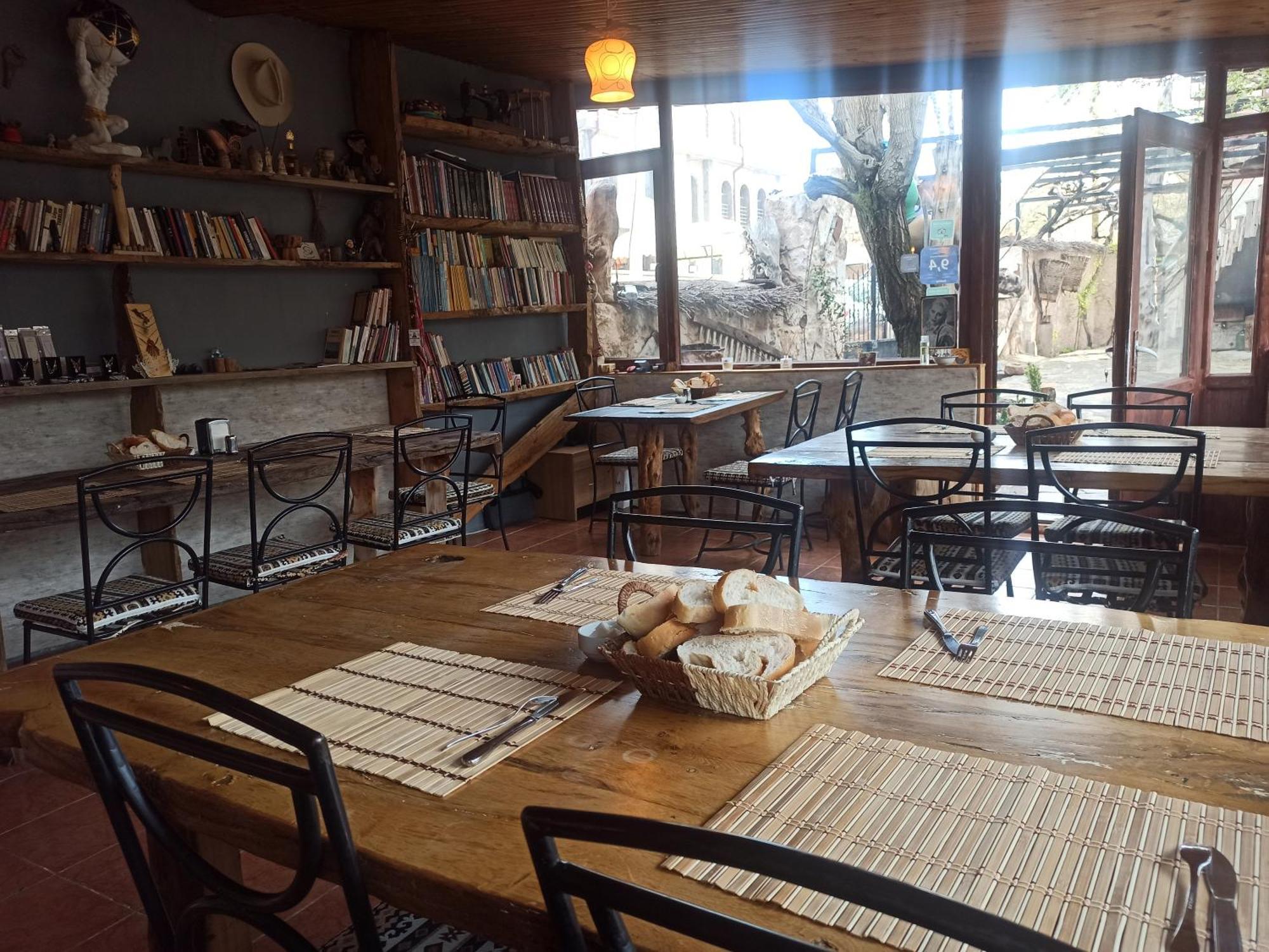 Philosophy Hotel อุตชิซาร์ ภายนอก รูปภาพ